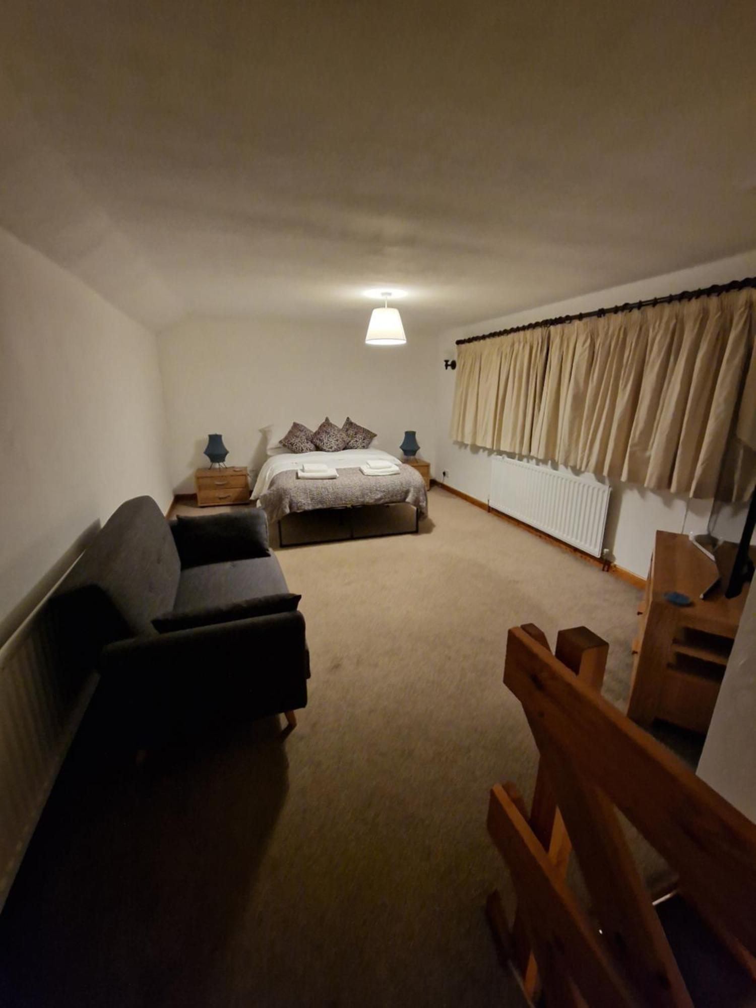 The Lodge@ Beechwood House Mossley Экстерьер фото